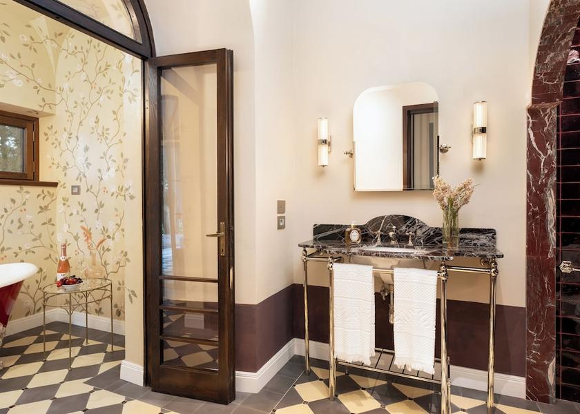 Tuscany Castellina in Chianti Bathroom