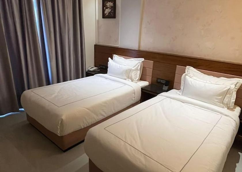 Maharashtra Akola Room