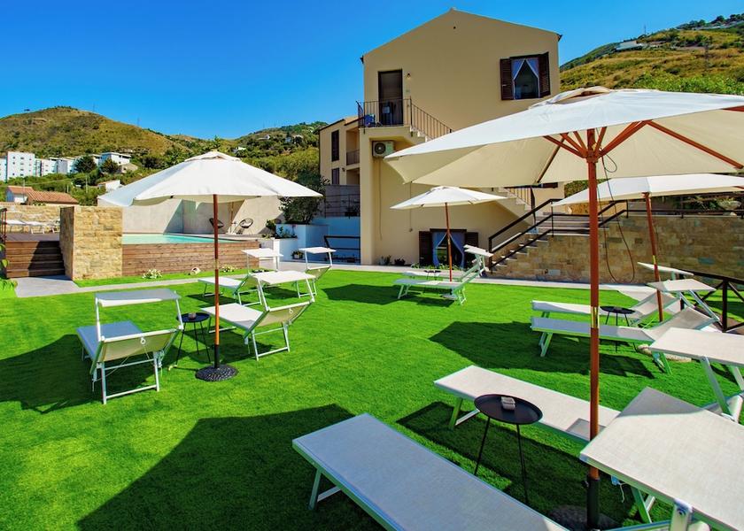 Sicily Cefalù Exterior