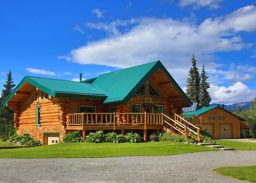 Alaska Tok Front of property