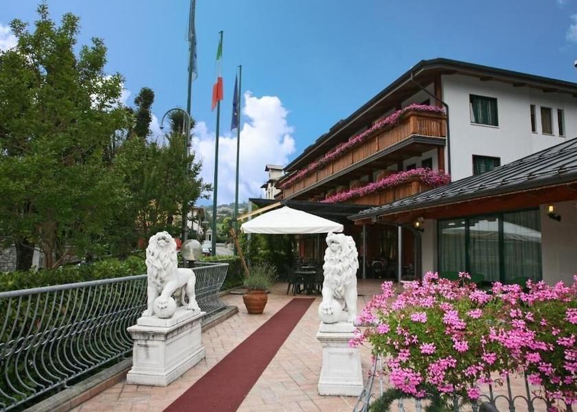 Friuli Venezia Giulia Arta Terme Property grounds