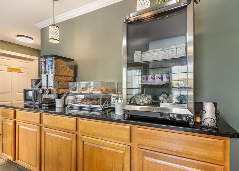 South Carolina Orangeburg Breakfast buffet