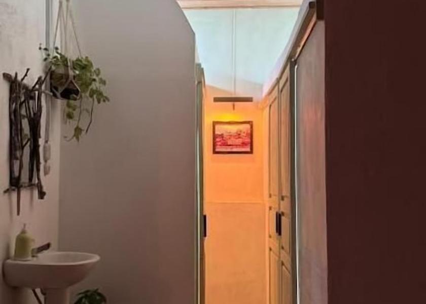 Petén Flores Bathroom
