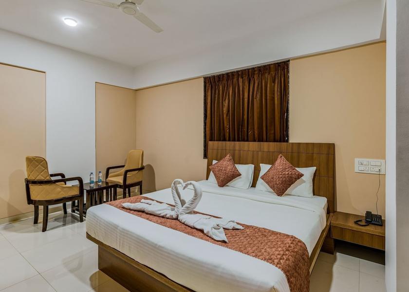 Karnataka Badami Room