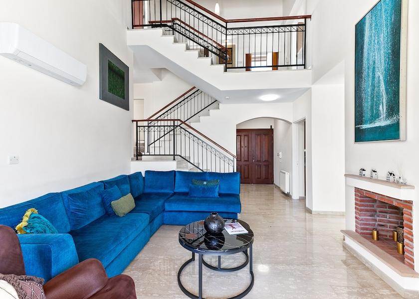 Paphos Kouklia Living area