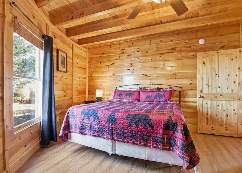 Tennessee Sevierville Room