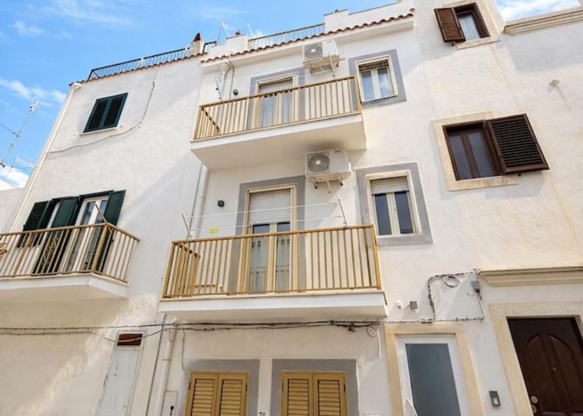 Puglia Peschici Front of property