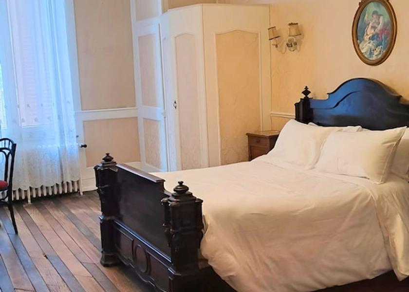 Grand Est Contrexéville Room