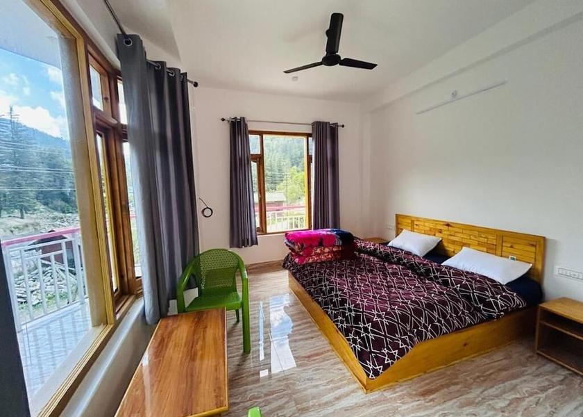 Himachal Pradesh Barot Room