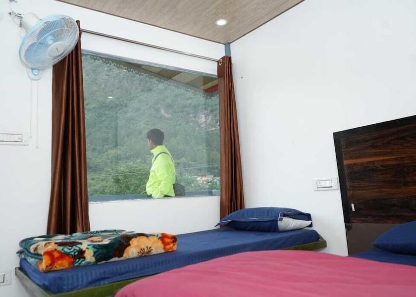 Uttar Pradesh Chopta Room