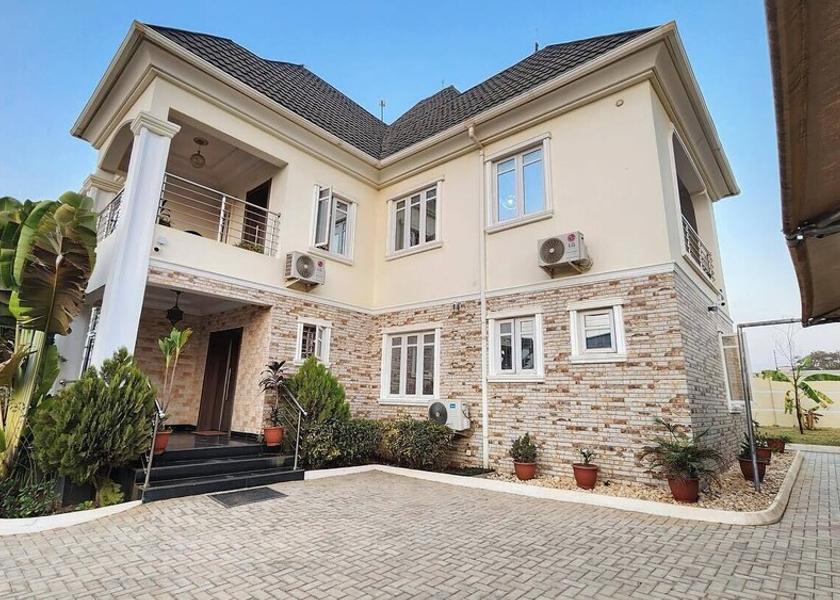 Delta Asaba Exterior
