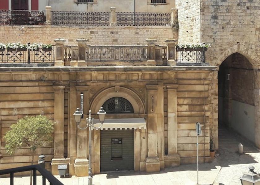 Puglia Conversano Balcony view