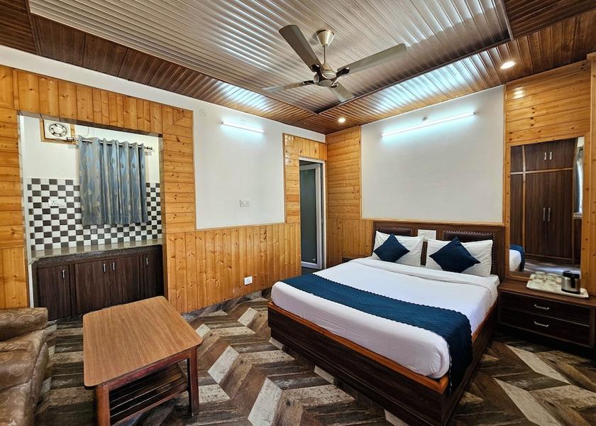 Himachal Pradesh Kandaghat Room