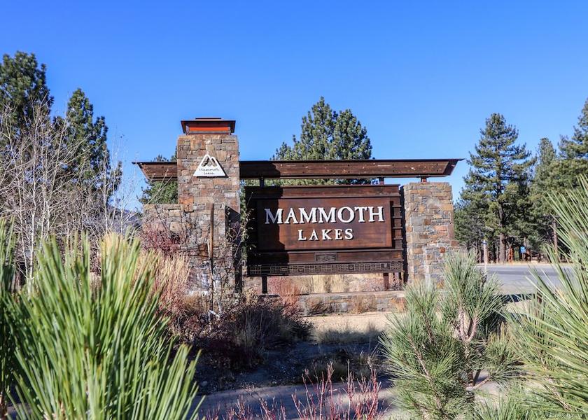 California Mammoth Lakes Property grounds