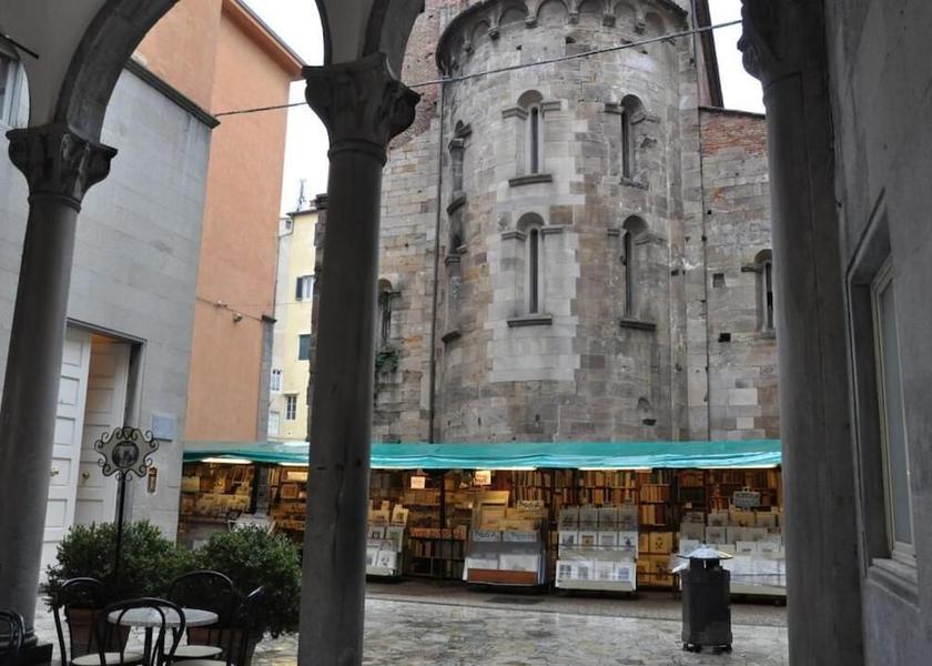 Tuscany Lucca Exterior