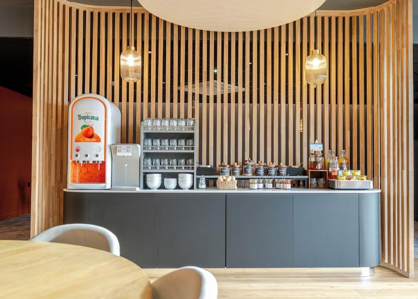Grand Est Chalons-en-Champagne Breakfast buffet