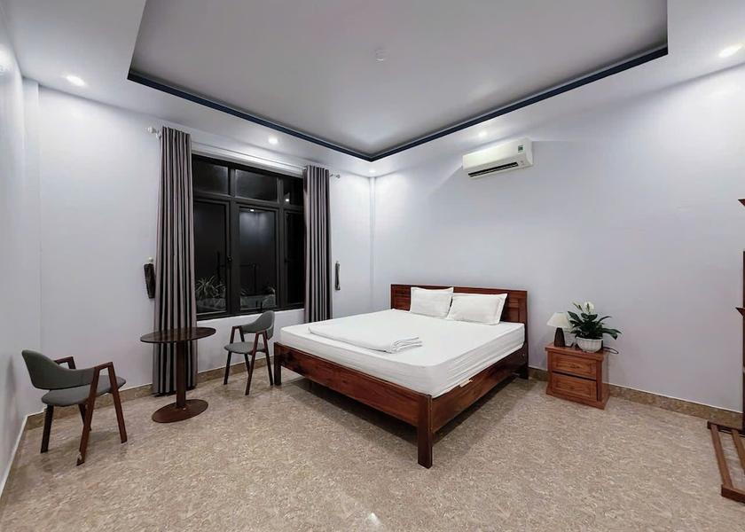 Quang Tri Province Bo Trach Room