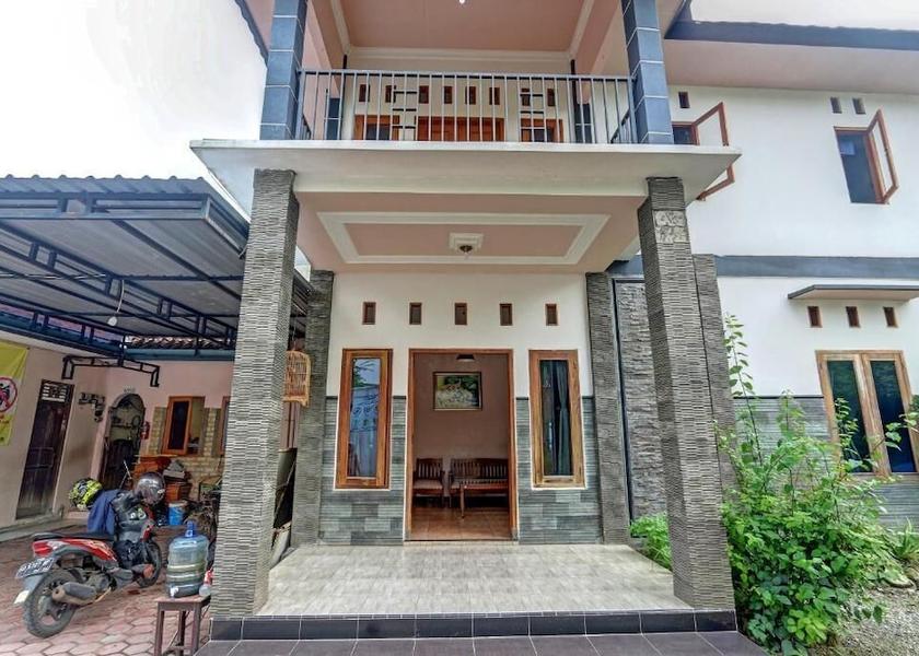 Central Java Kebumen Exterior detail
