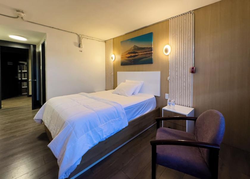Manitoba Portage La Prairie Room