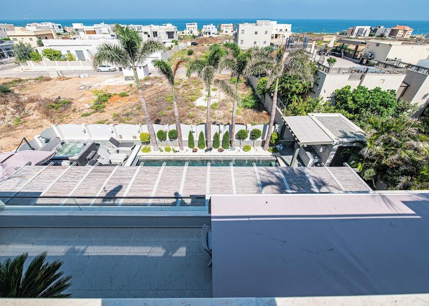 Southern Ashkelon Front of property