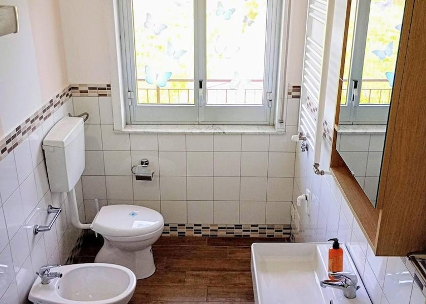 Sicily Patti Bathroom