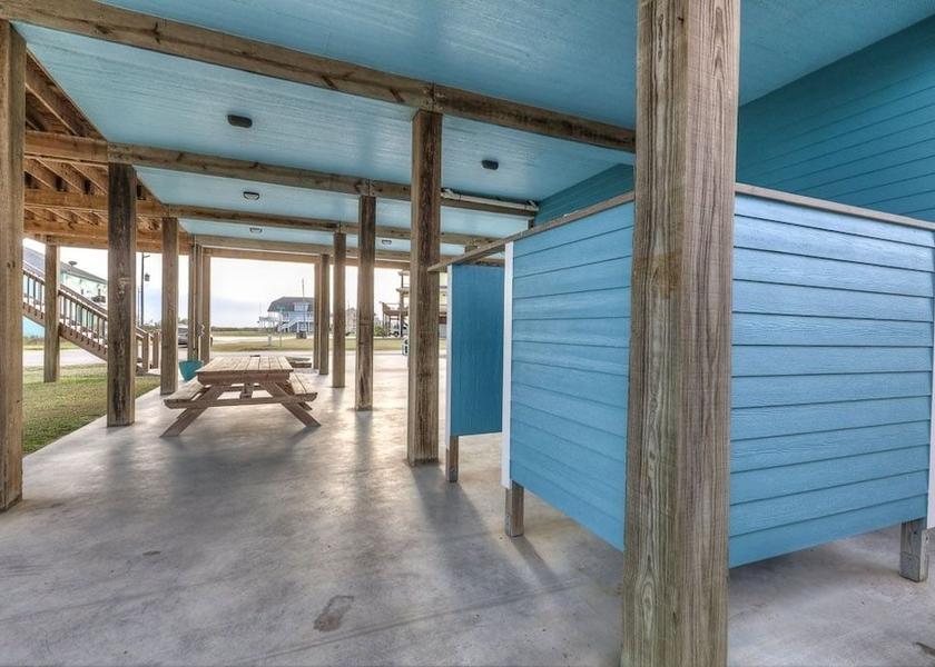 Texas Port Bolivar Outdoor dining
