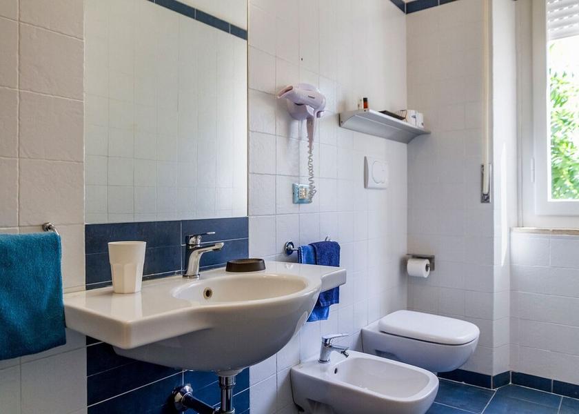 Tuscany Castiglione della Pescaia Bathroom