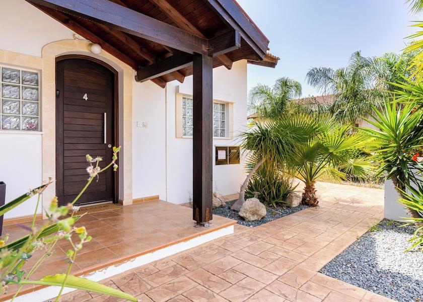 Famagusta Sotira Property entrance