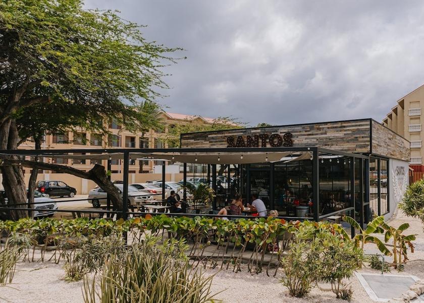  Oranjestad Food and drink