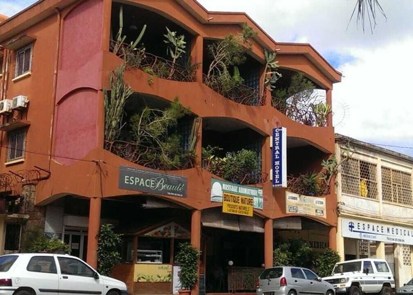 Diana Antsiranana Front of property