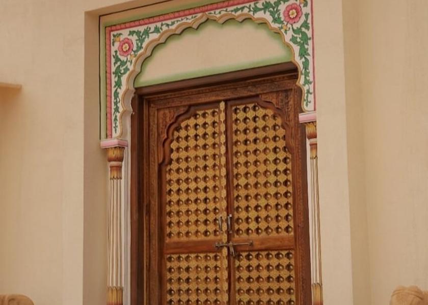 Rajasthan Salasar Front of property - evening/night