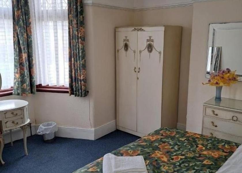 England Ilford Room