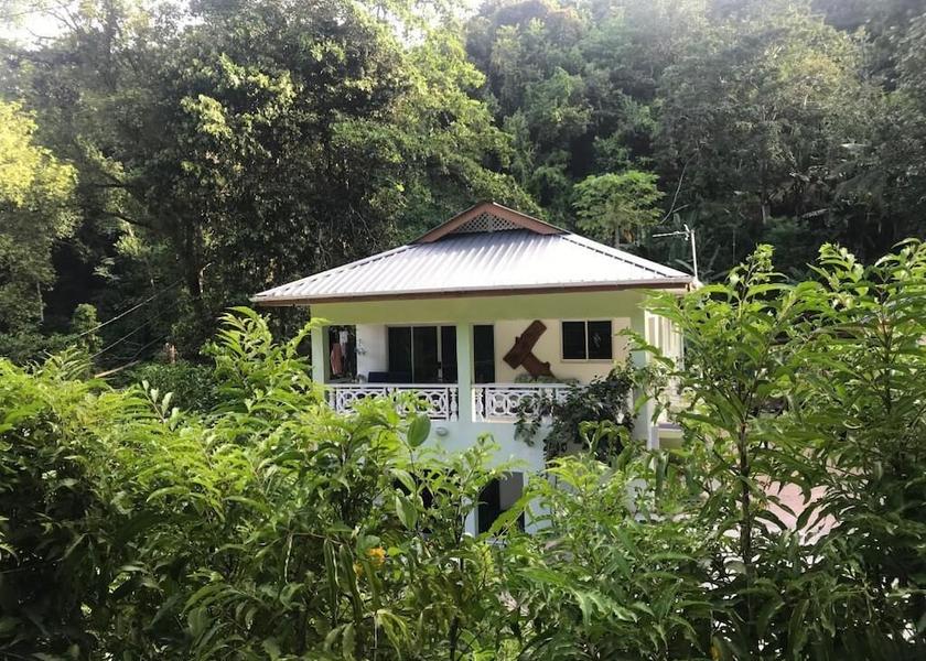  Praslin Island Exterior