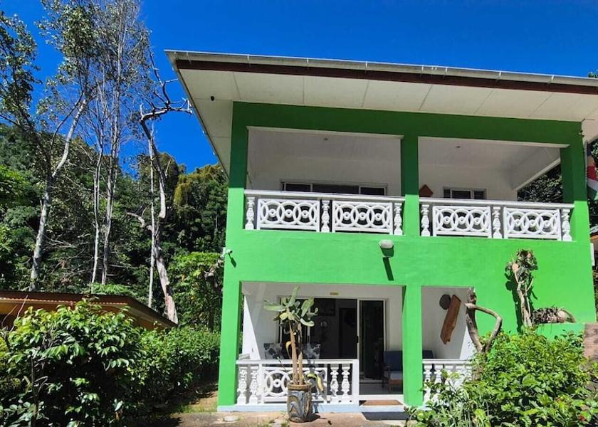  Praslin Island Exterior