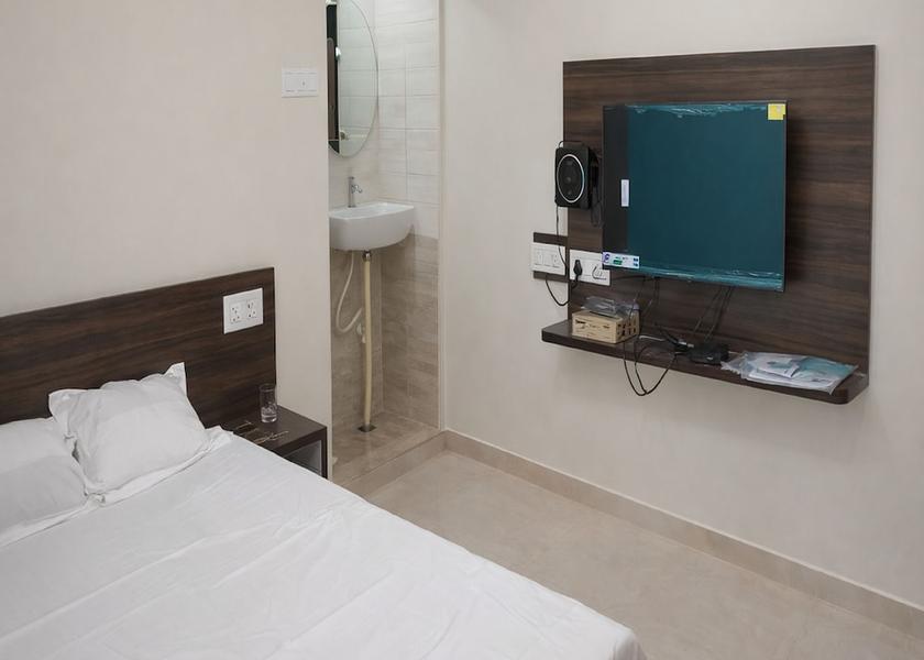 Tamil Nadu Thiruthani Room