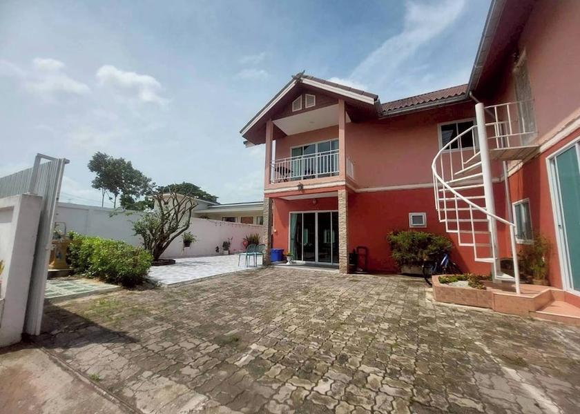 Chonburi Province Bang Lamung Front of property