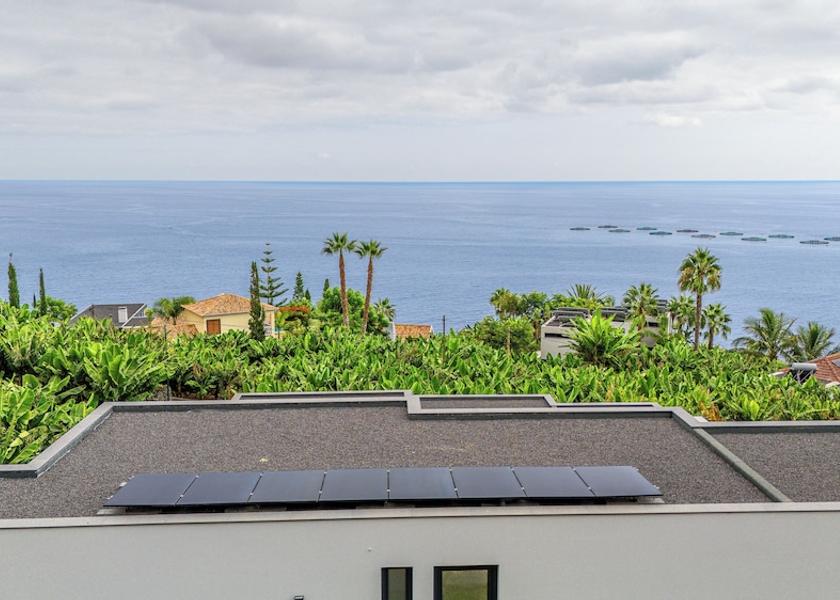 Madeira Region Calheta Front of property