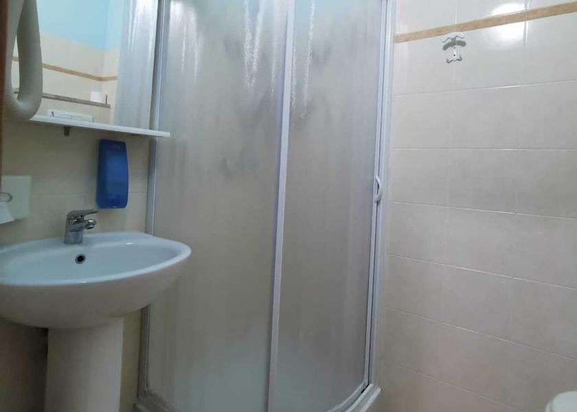 Marche Porto Recanati Bathroom