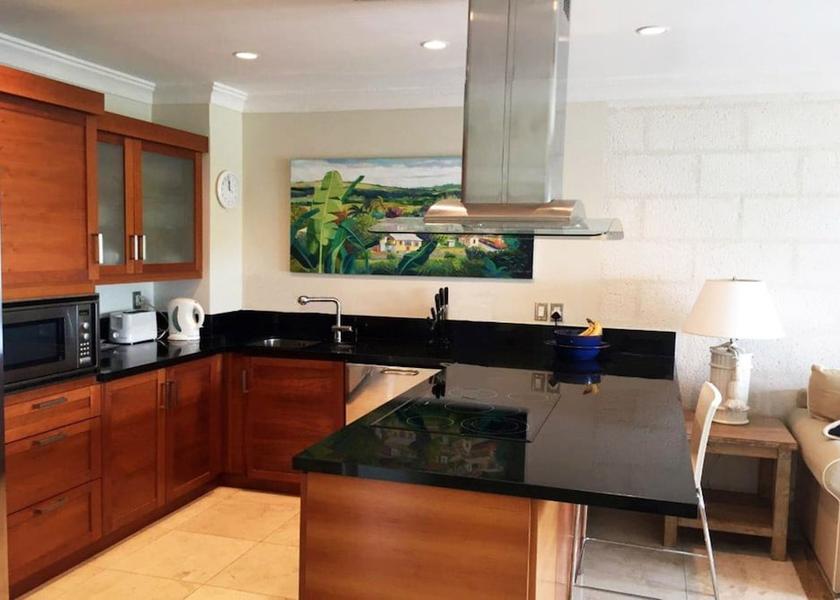 St. James Paynes Bay Private kitchen
