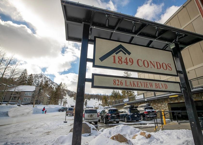 California Mammoth Lakes Property grounds
