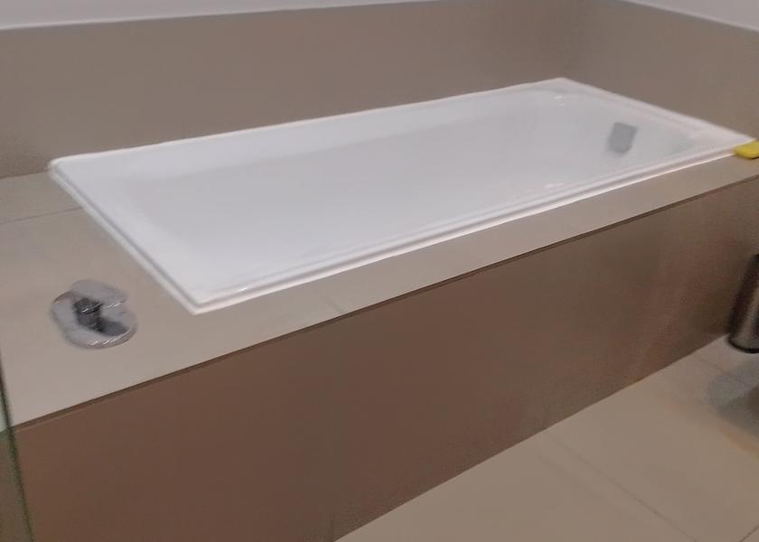 Central Serowe Bathroom