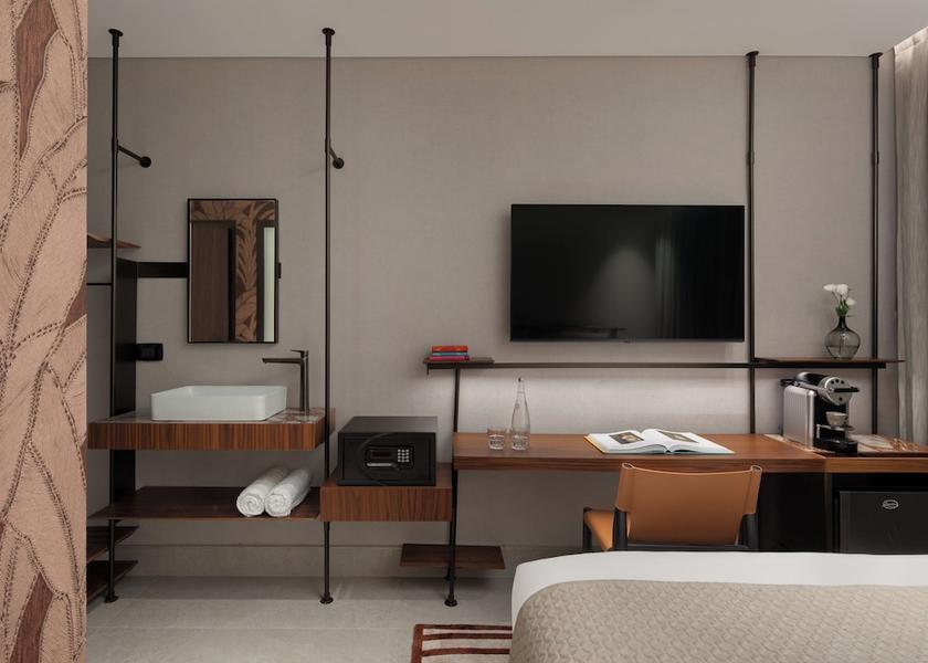 Tel Aviv Herzliya Room