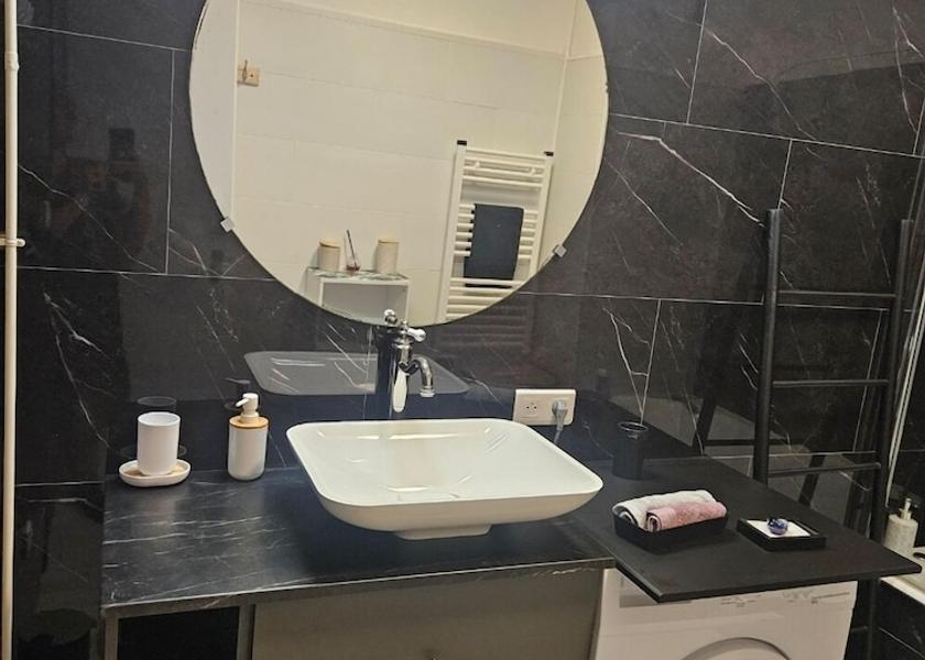Nouvelle-Aquitaine Sarlat-la-Canéda Bathroom
