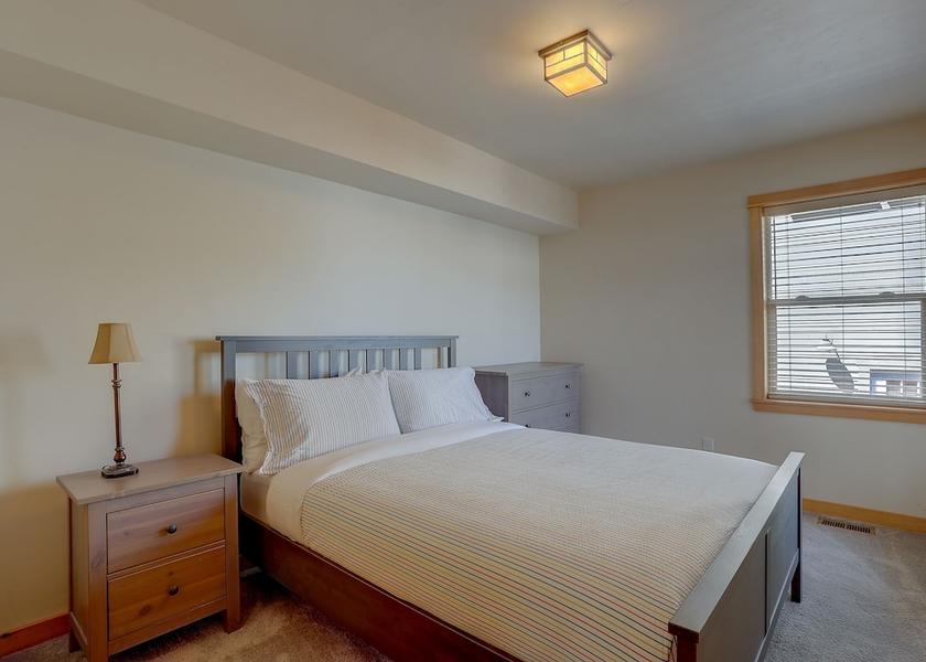 Oregon Hood River Room