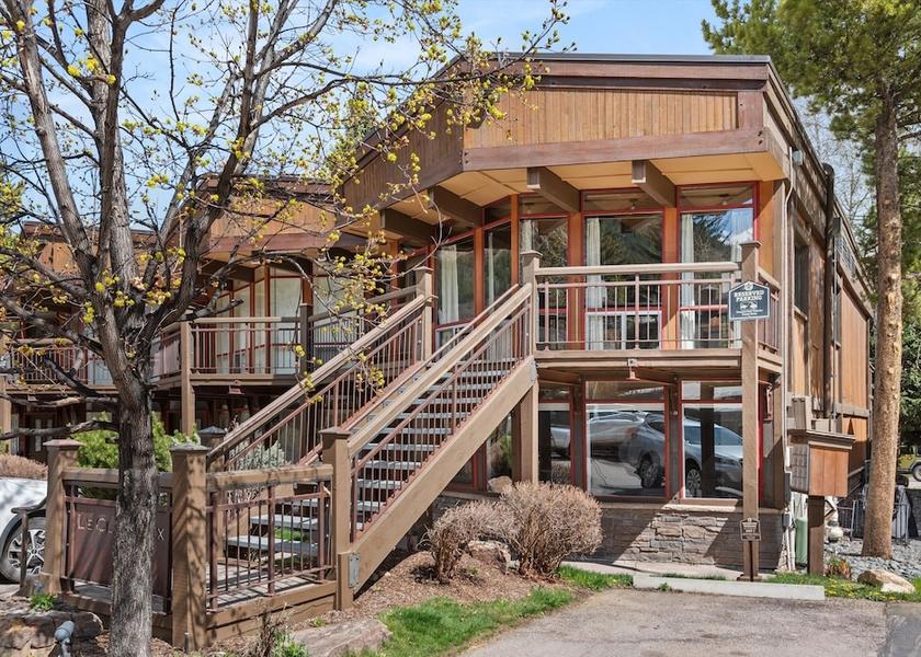 Colorado Aspen Exterior
