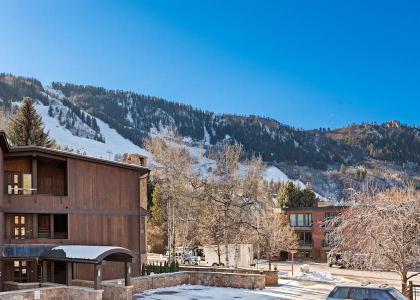 Colorado Aspen Exterior