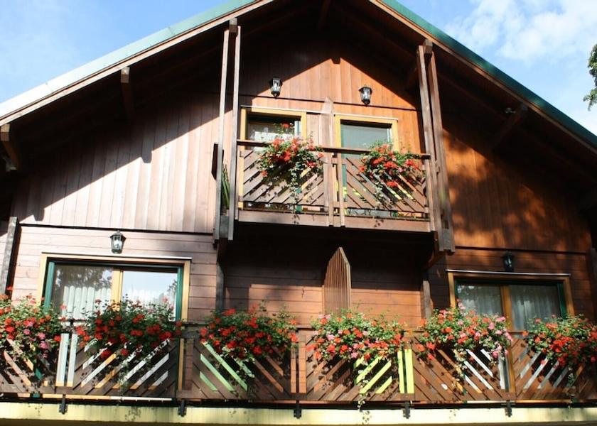 Grand Est Amneville Exterior