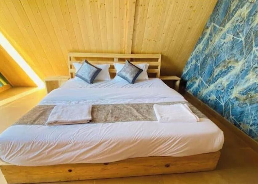 Uttarakhand Barkot Room