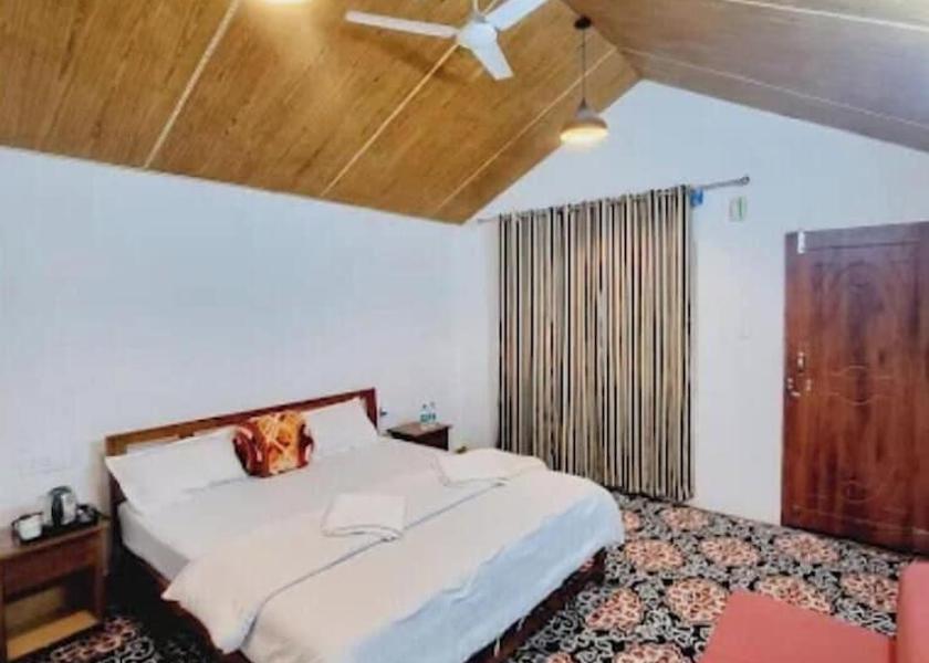 Uttarakhand Barkot Room