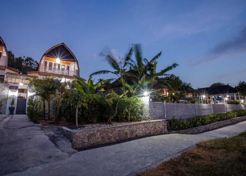 Bali Ceningan Island Property grounds